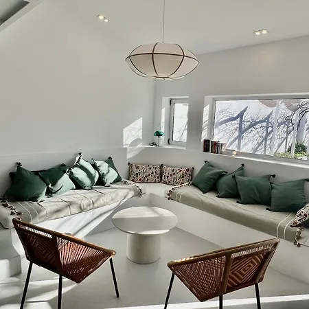 Charming House De Caparica