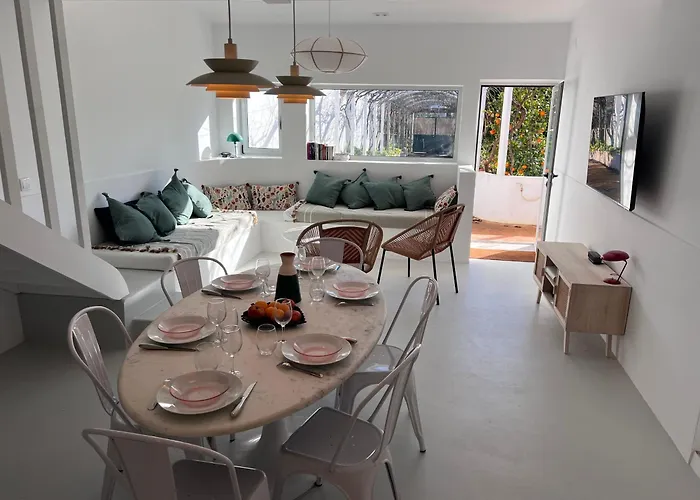 Charming House De Caparica Charneca (Setubal)