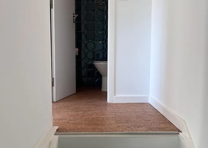 Charming House De Caparica Villa